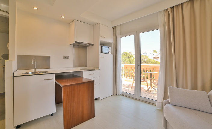 Apartamentos Azul Playa 6 Detalle de la zona de cocina de Apartamentos Azul Playa